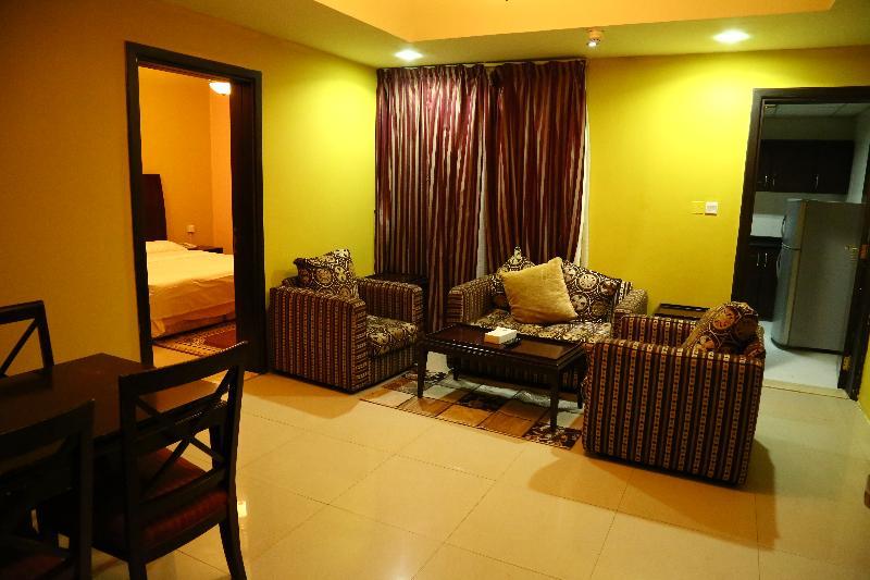 Golden Square Hotel Apartments Dubai Esterno foto
