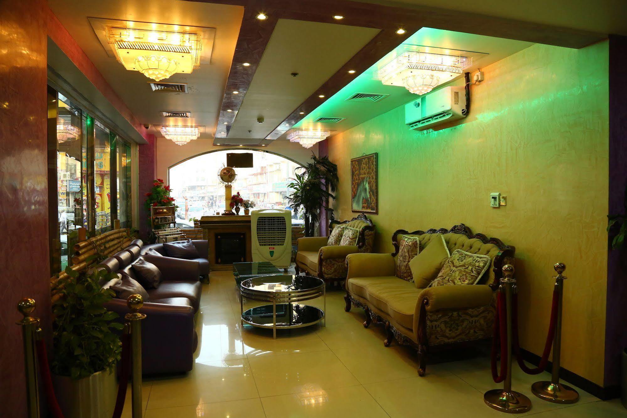 Golden Square Hotel Apartments Dubai Esterno foto